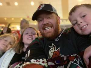 Arizona Coyotes vs. Chicago Blackhawks - NHL