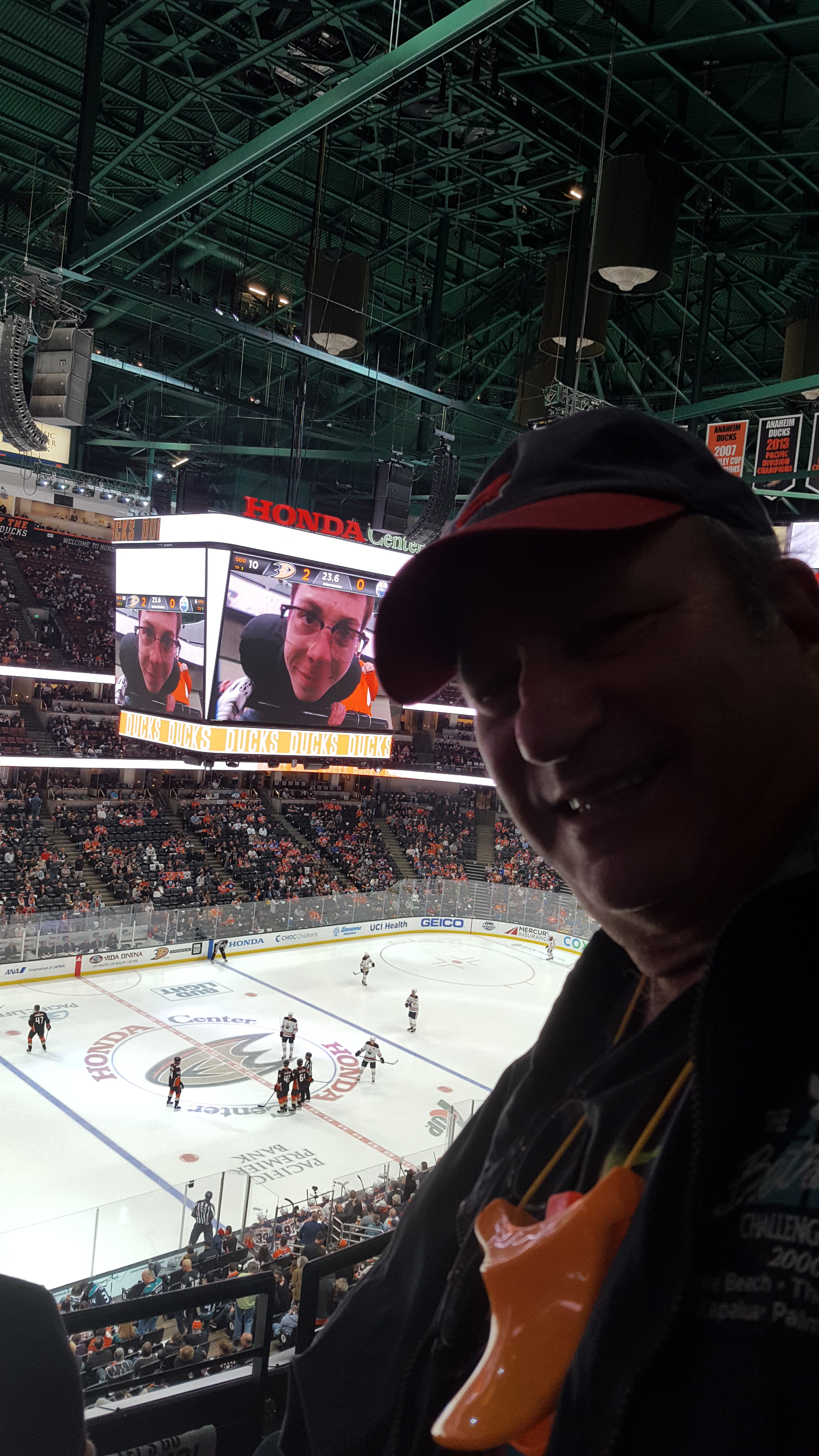 Anaheim Ducks vs. Edmonton Oilers - NHL - Antis Roofing Community Corner