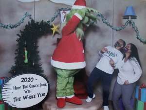 Grinch's Grotto - Woodlands Mall