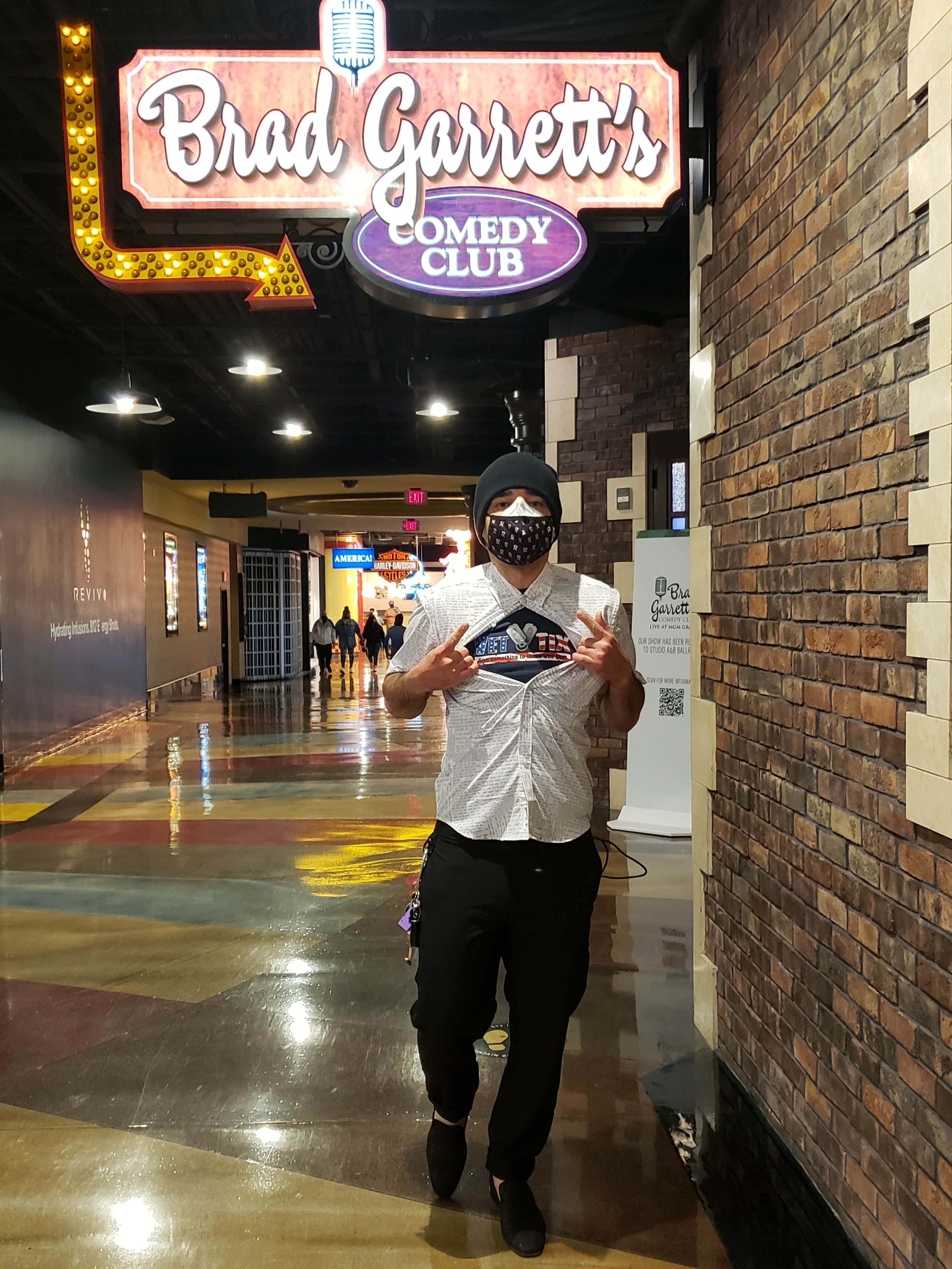 Brad Garrett's Comedy Club