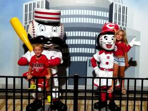 Cincinnati Reds vs Pittsburgh Pirates - MLB