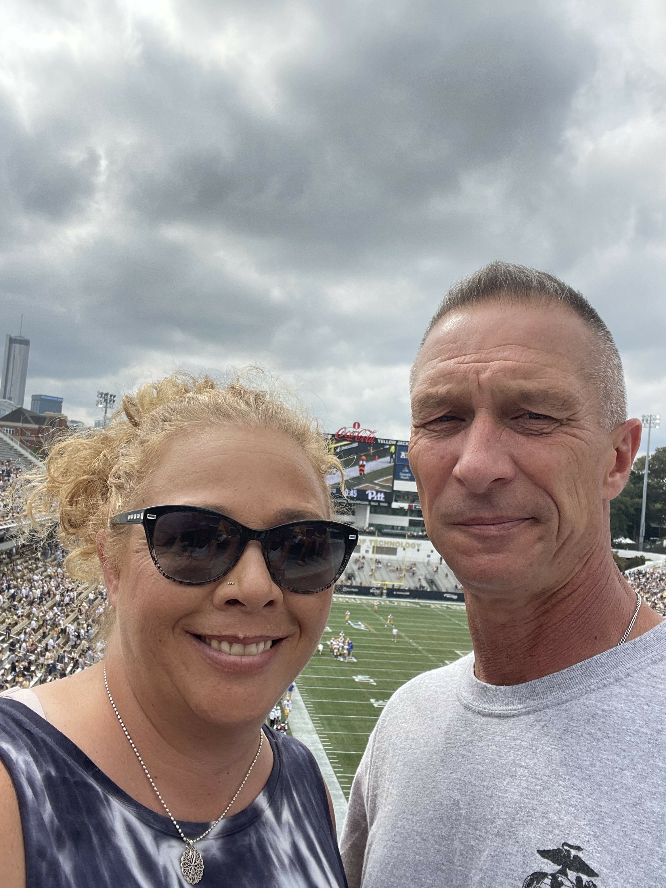 Georgia Tech. Yellow Jackets vs. University of Pittsburgh Panthers - NCAA Football