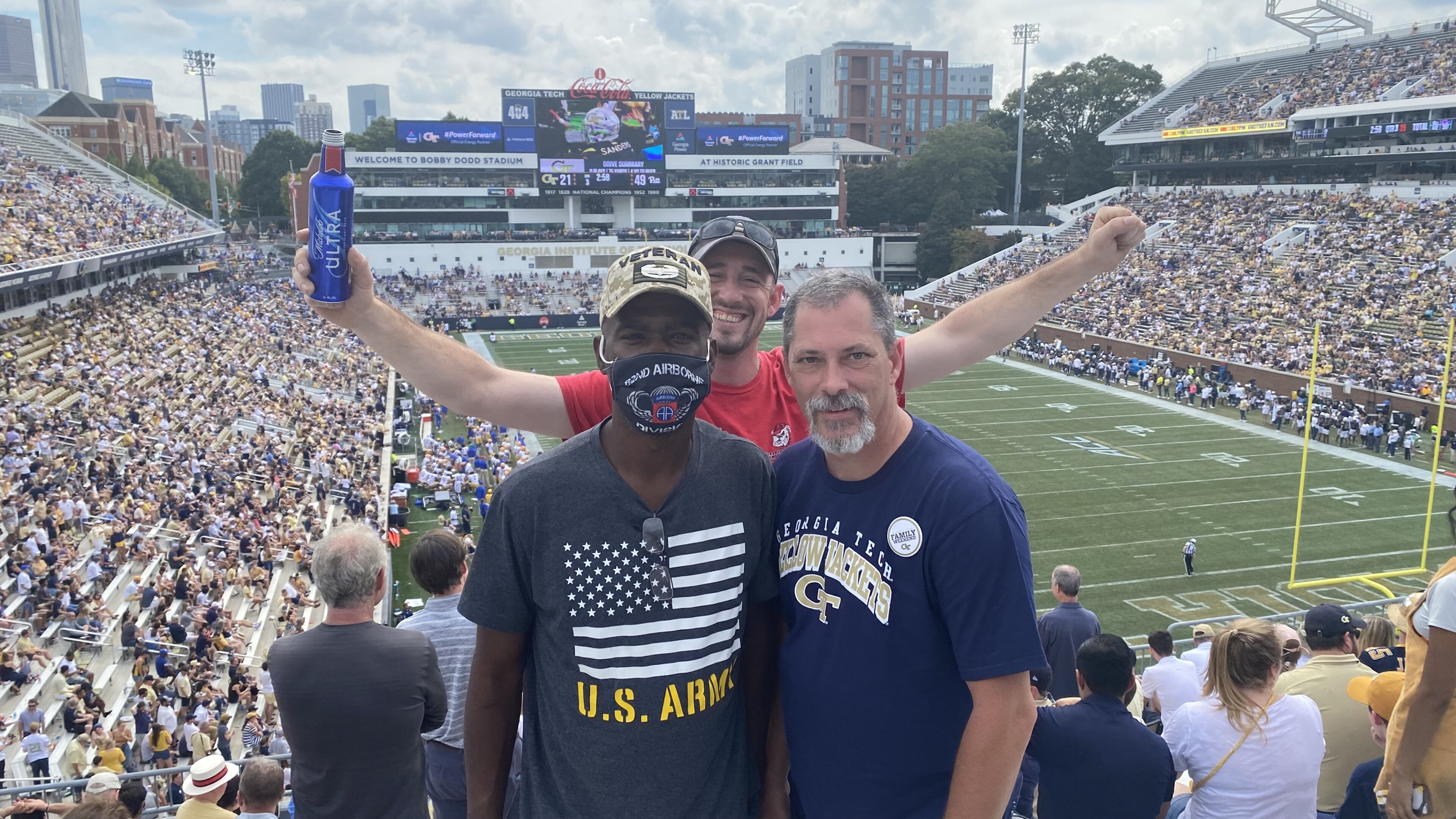 Georgia Tech. Yellow Jackets vs. University of Pittsburgh Panthers - NCAA Football