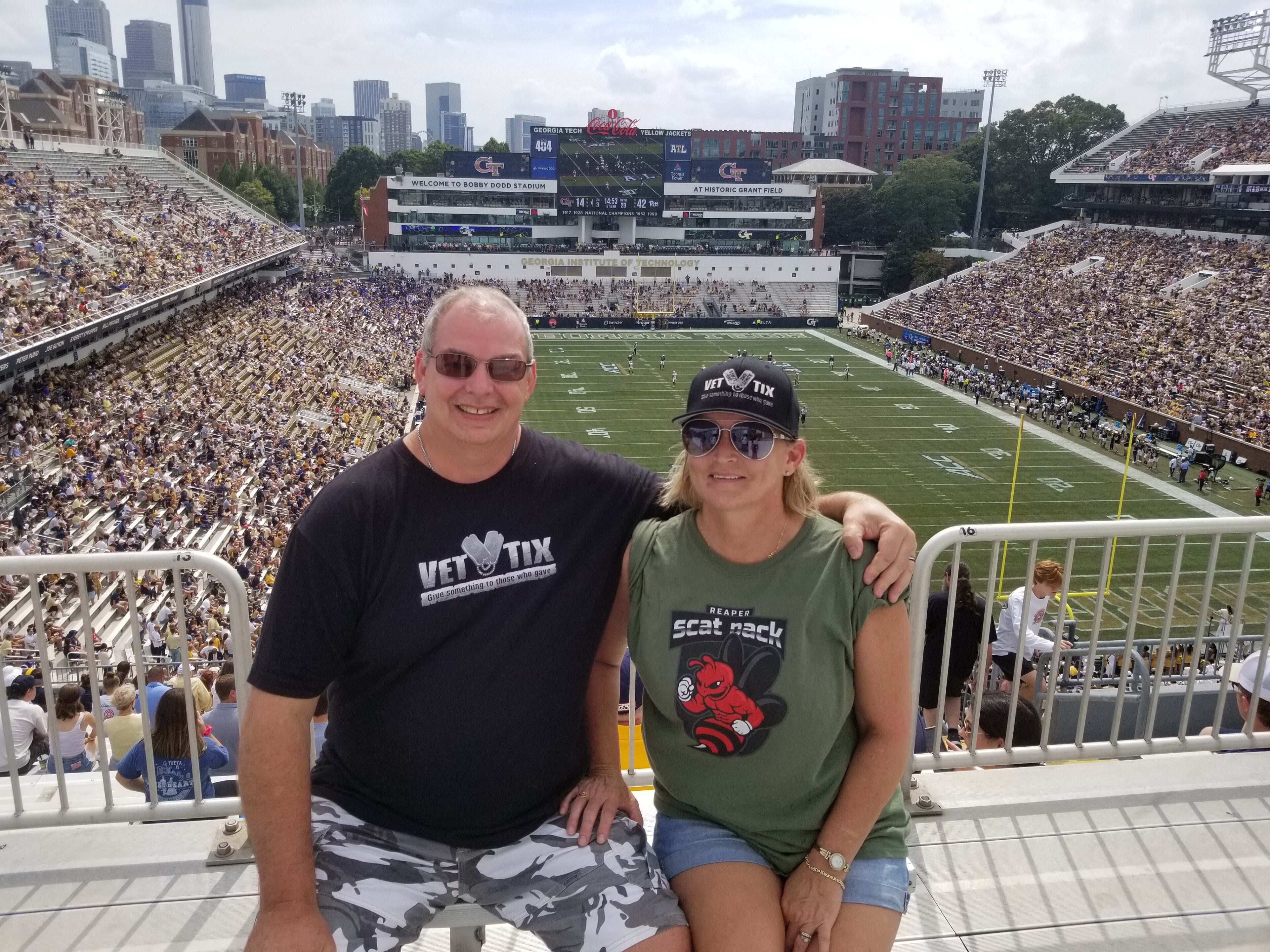 Georgia Tech. Yellow Jackets vs. University of Pittsburgh Panthers - NCAA Football