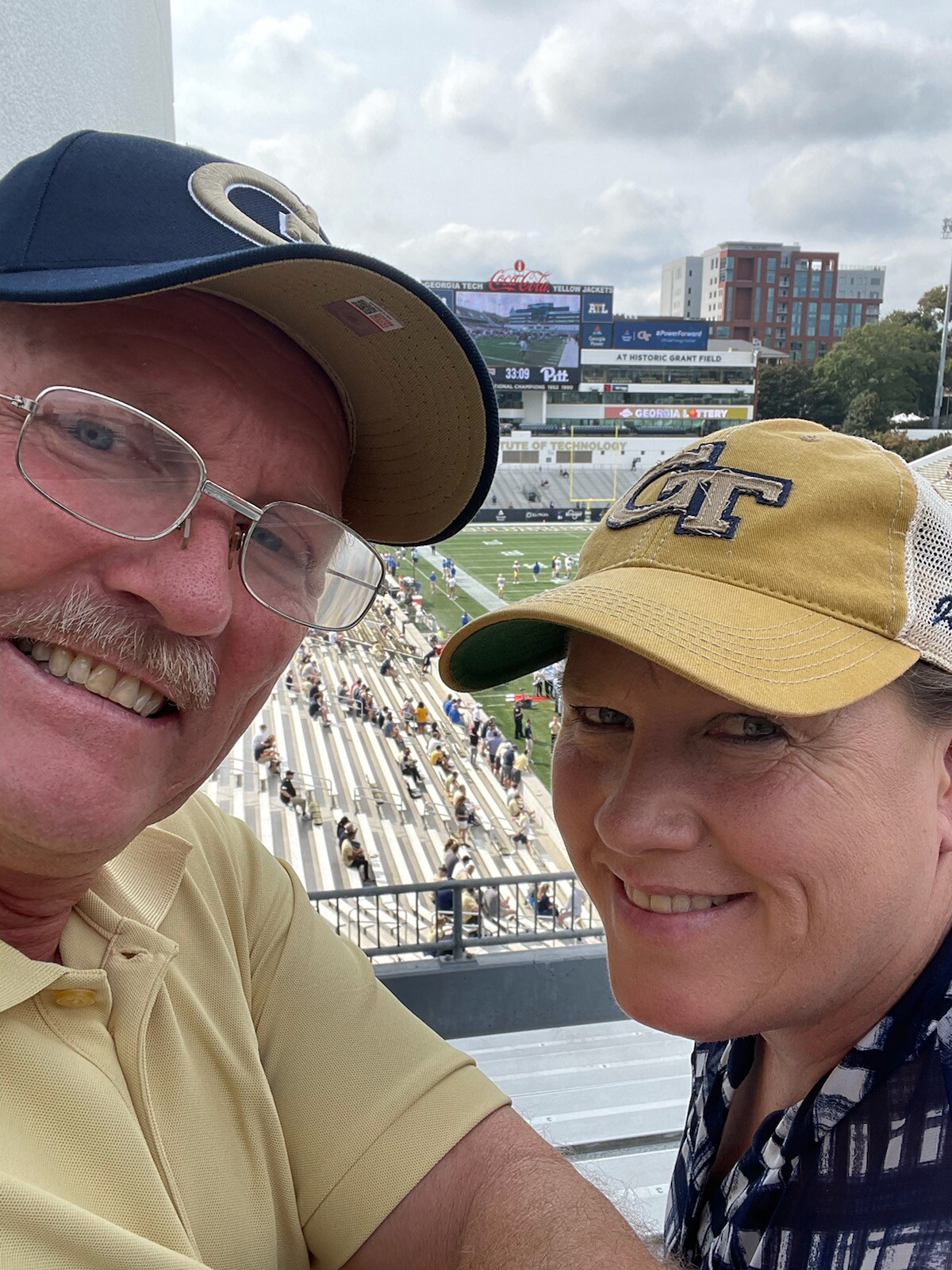 Georgia Tech. Yellow Jackets vs. University of Pittsburgh Panthers - NCAA Football