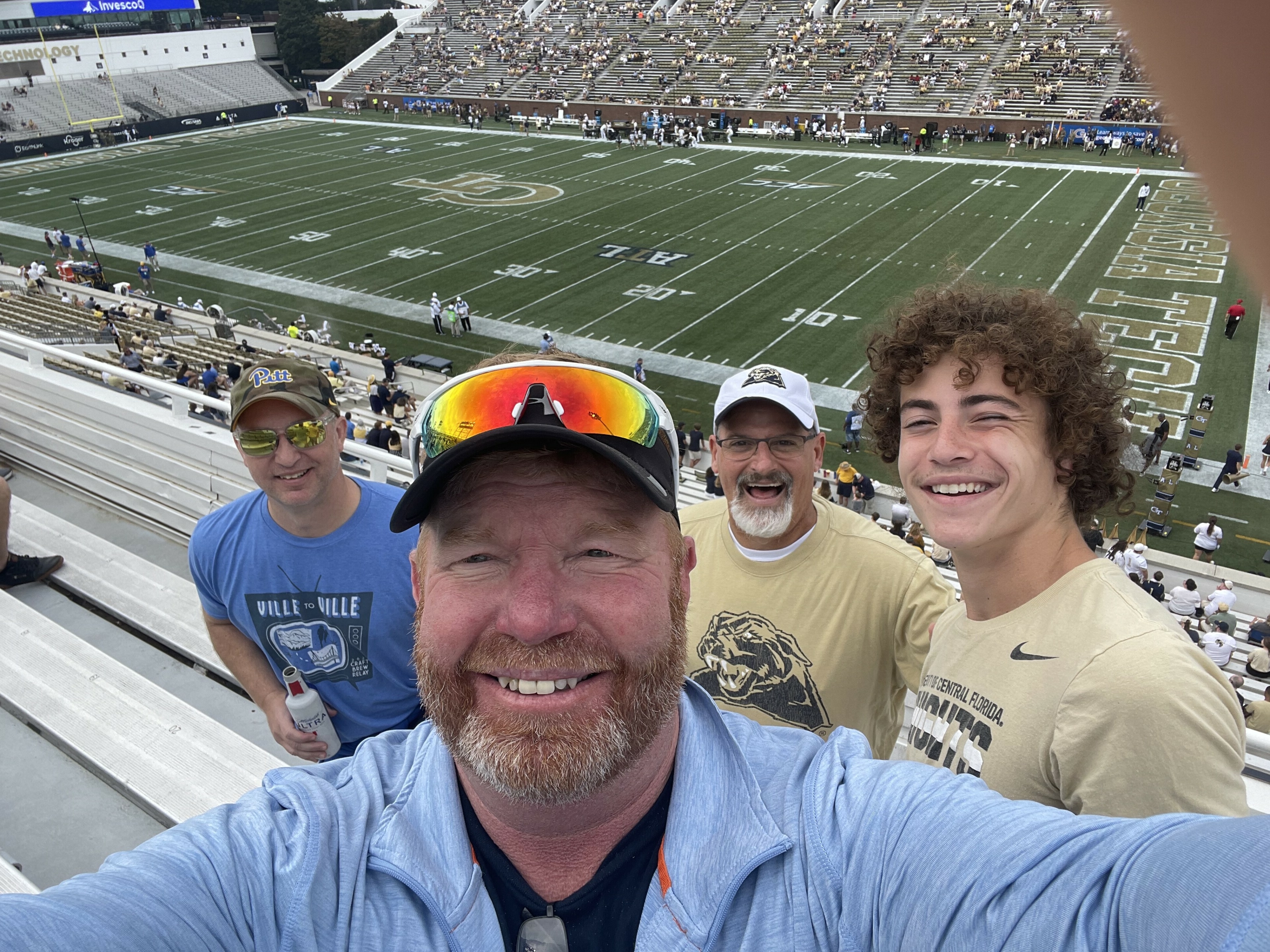 Georgia Tech. Yellow Jackets vs. University of Pittsburgh Panthers - NCAA Football