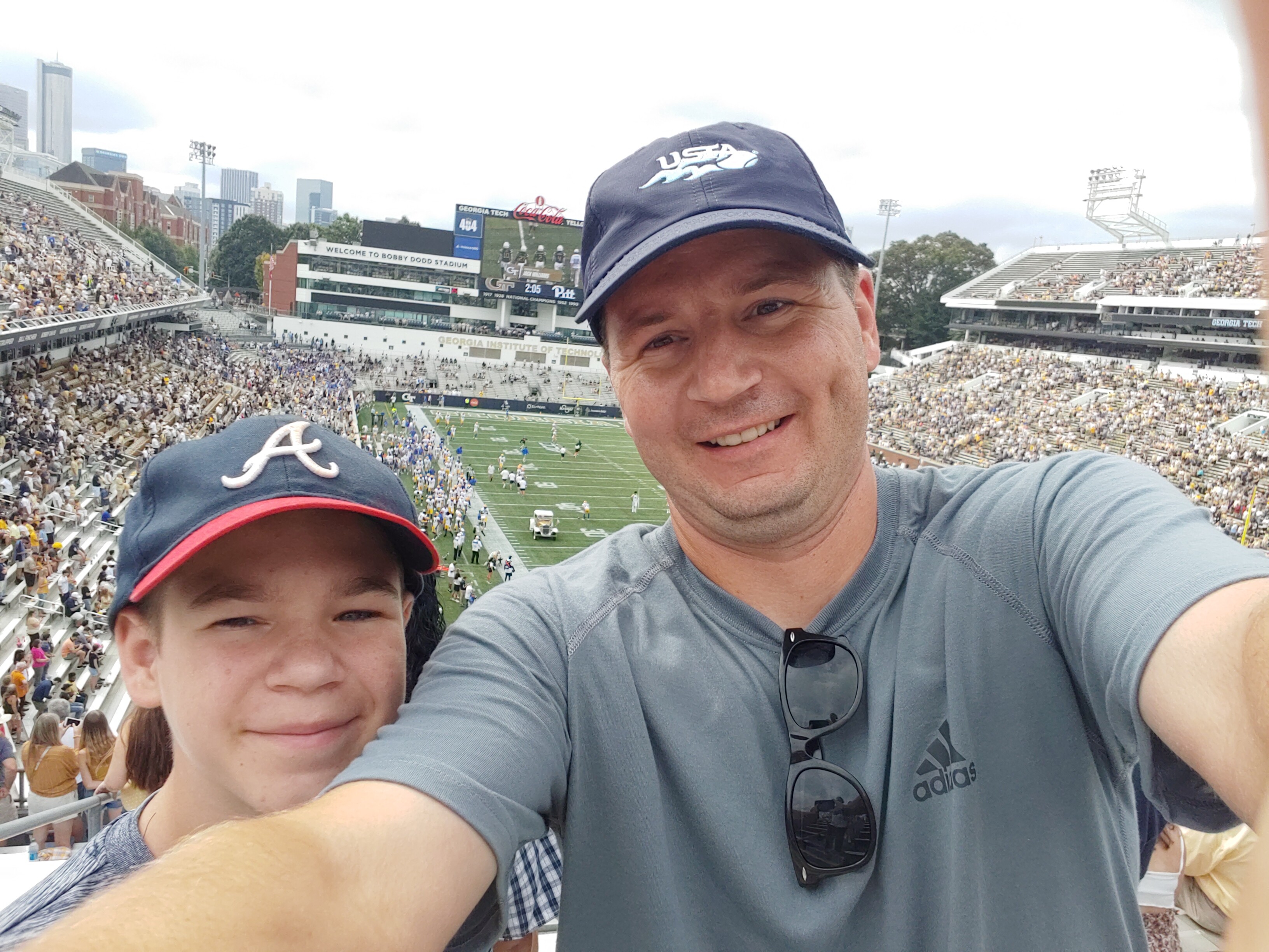 Georgia Tech. Yellow Jackets vs. University of Pittsburgh Panthers - NCAA Football