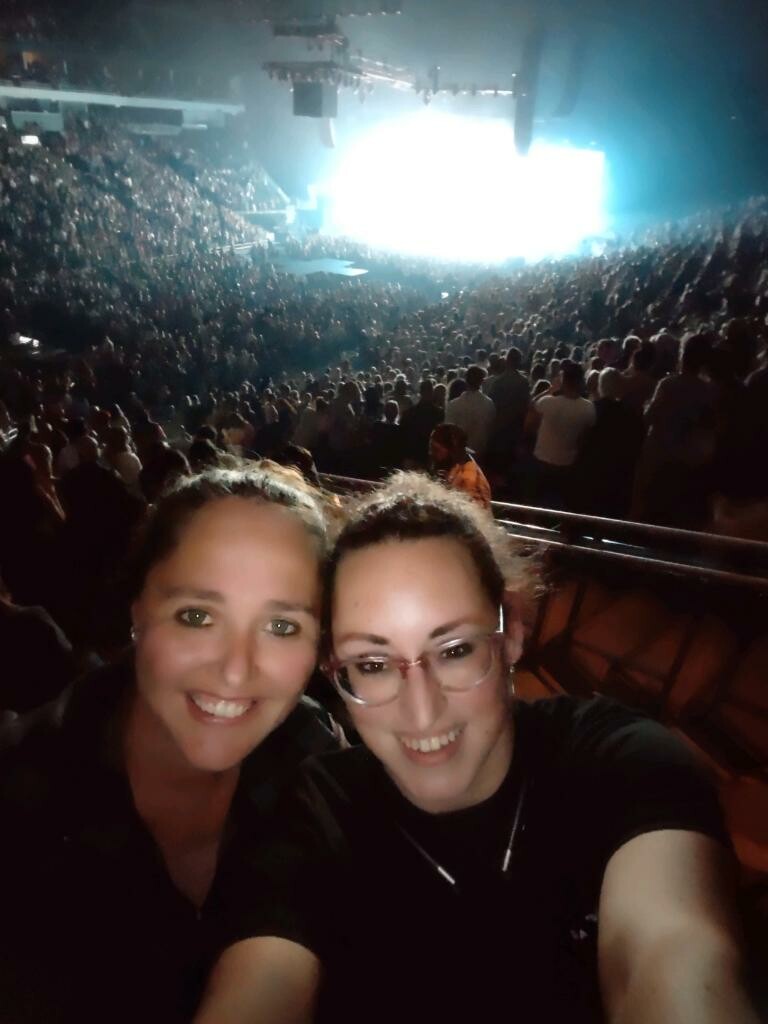 Dan + Shay the (arena) Tour