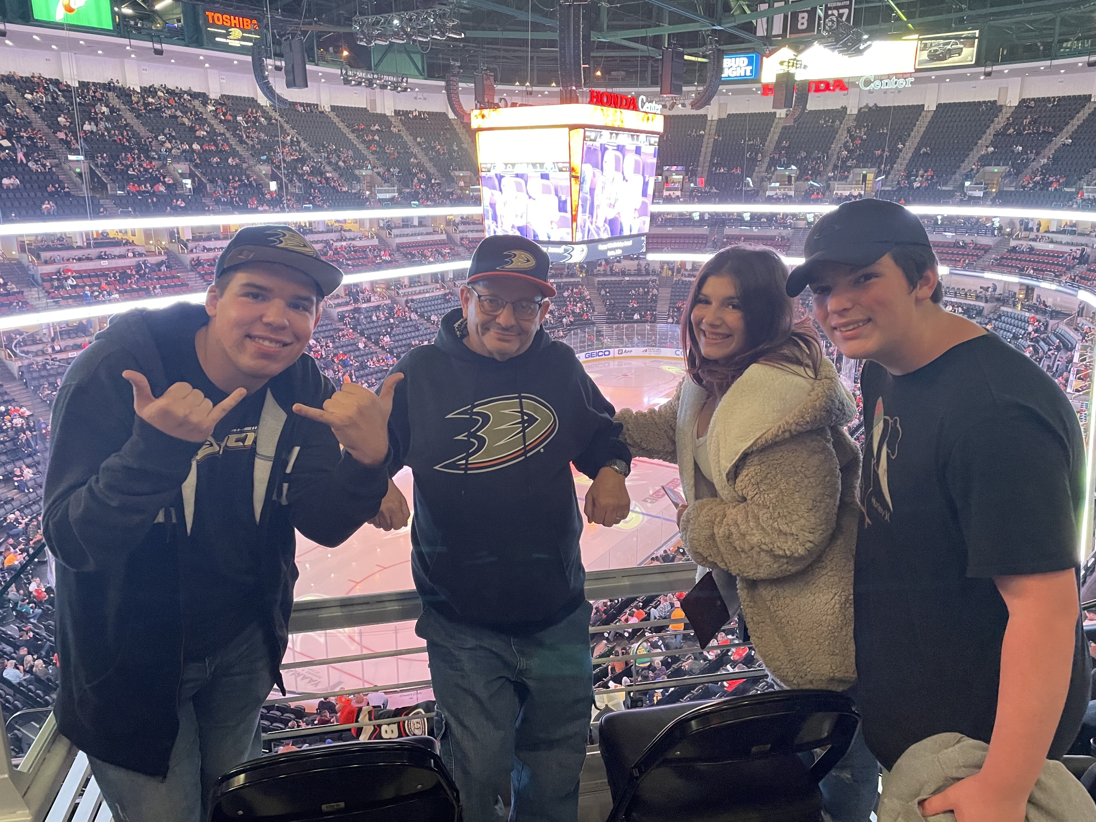 Anaheim Ducks vs. Buffalo Sabres - Antis Community Corner