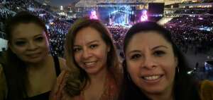 Guadalupe  attended Maroon 5 on Oct 2nd 2021 via VetTix 