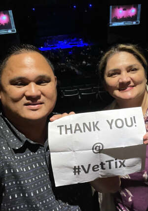 Brett Young: the Weekends Tour