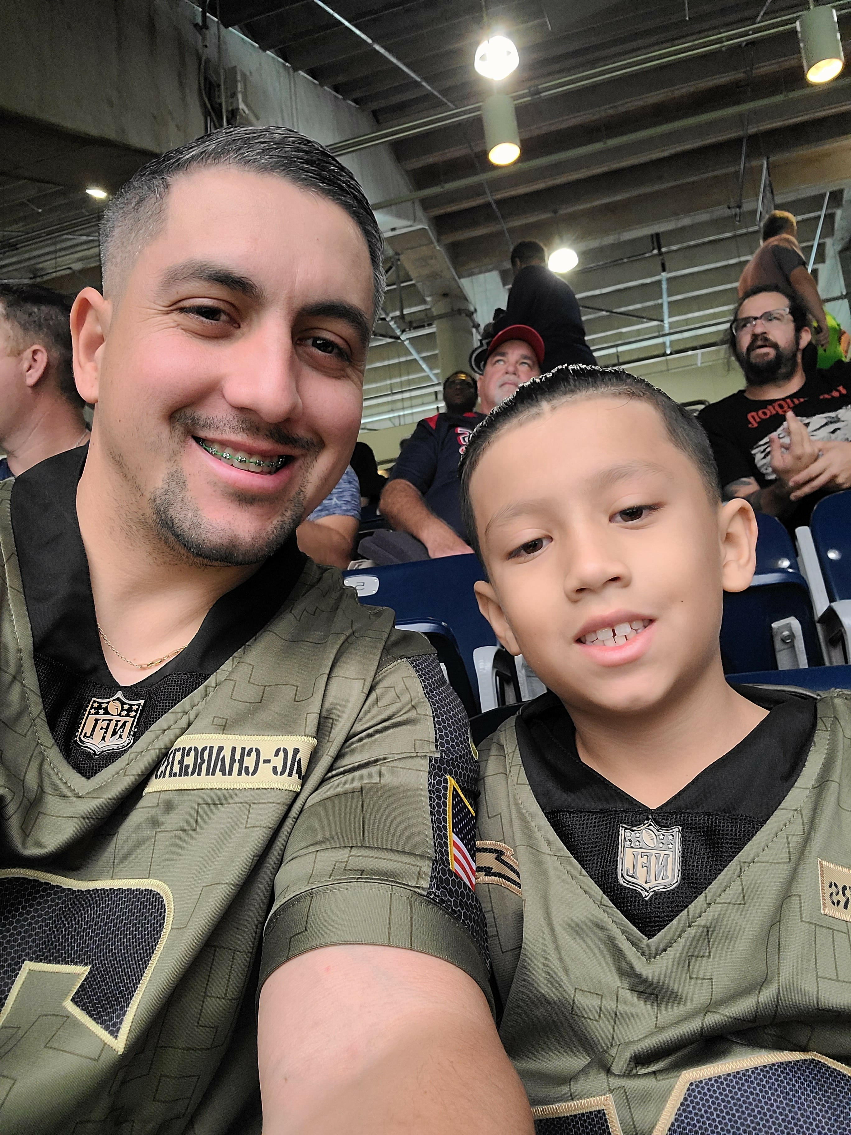 Houston Texans vs. Los Angeles Chargers - NFL vs Los Angeles Chargers