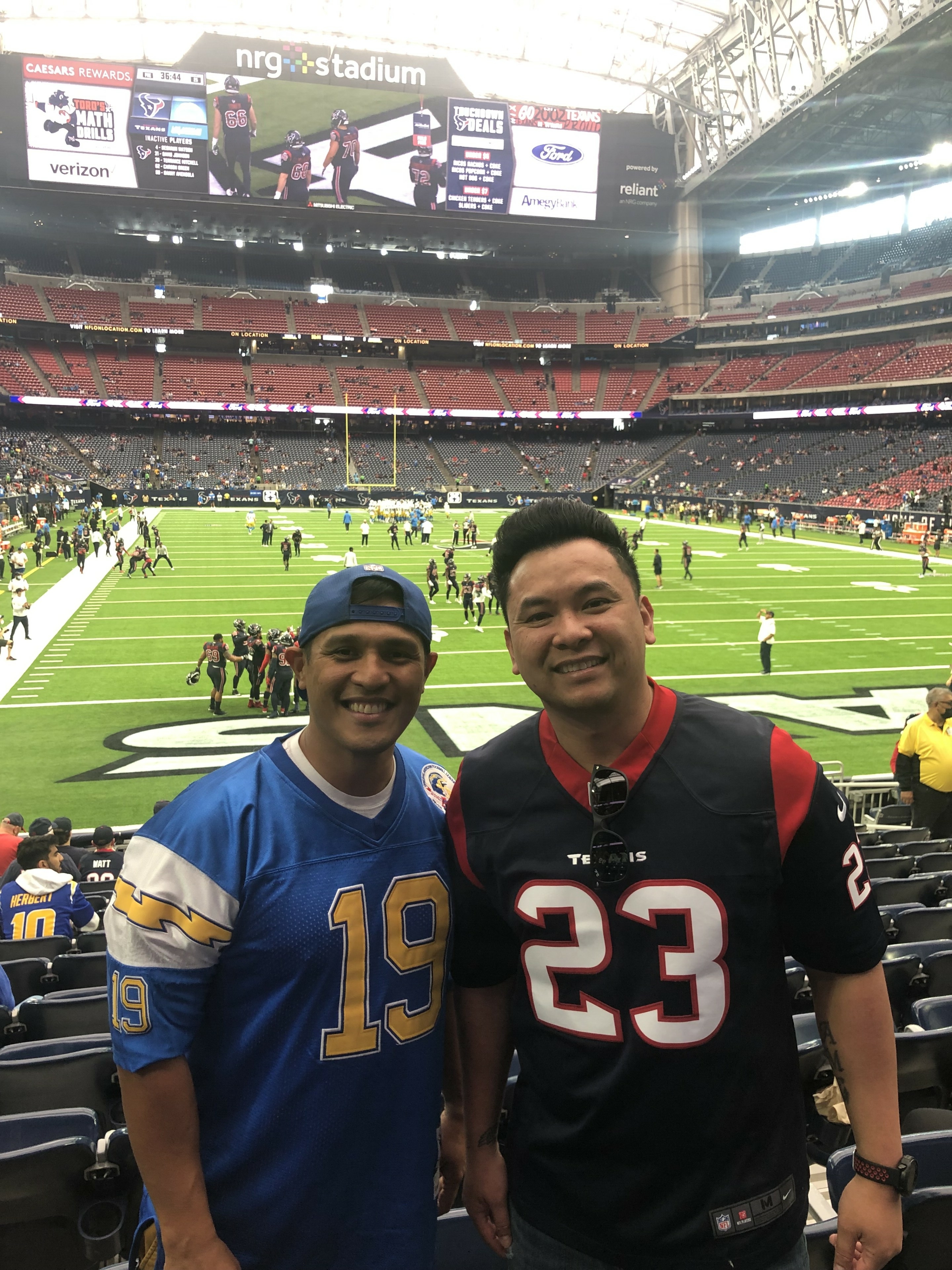 Houston Texans vs. Los Angeles Chargers - NFL vs Los Angeles Chargers