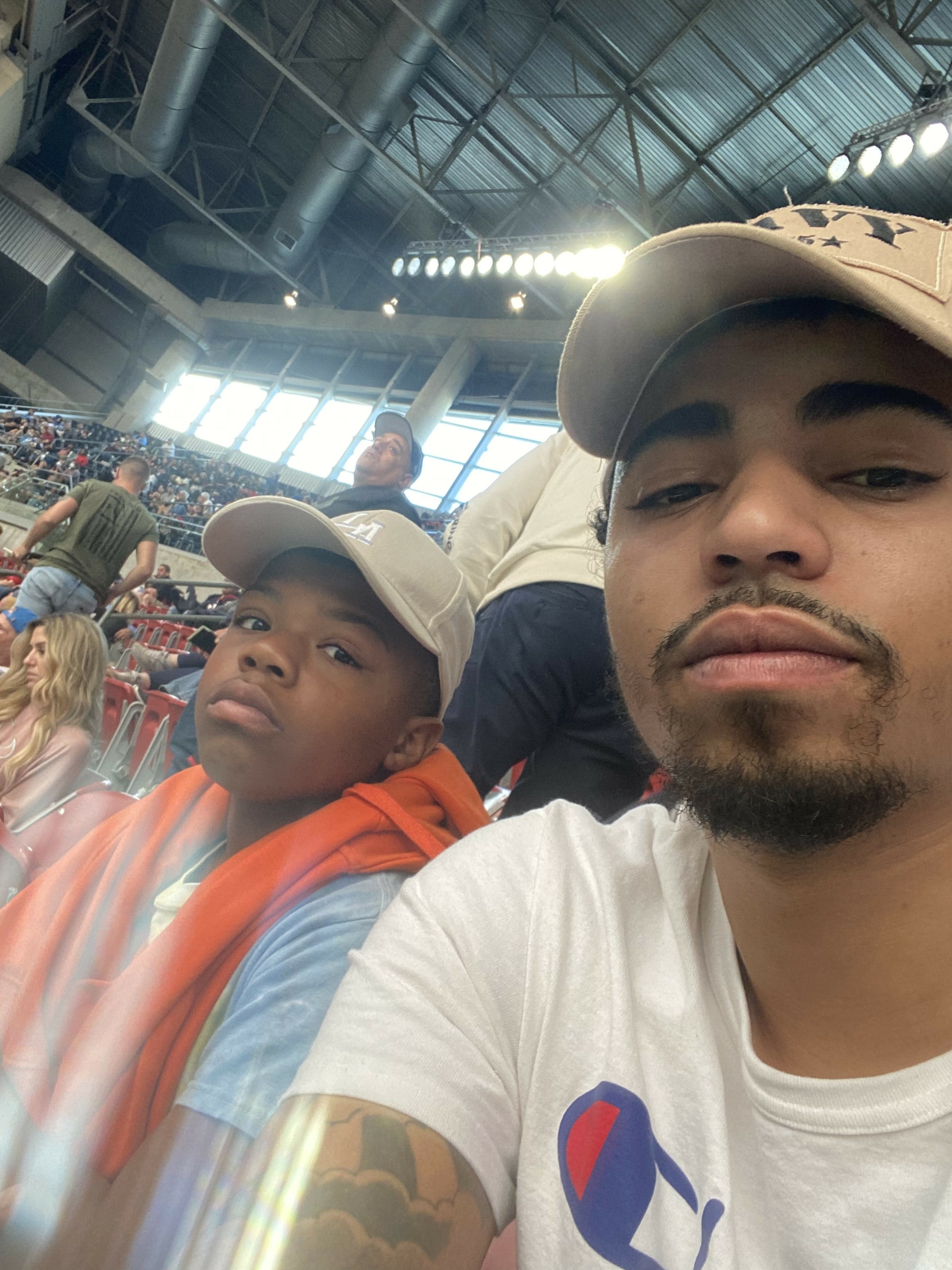 Houston Texans vs. Los Angeles Chargers - NFL vs Los Angeles Chargers
