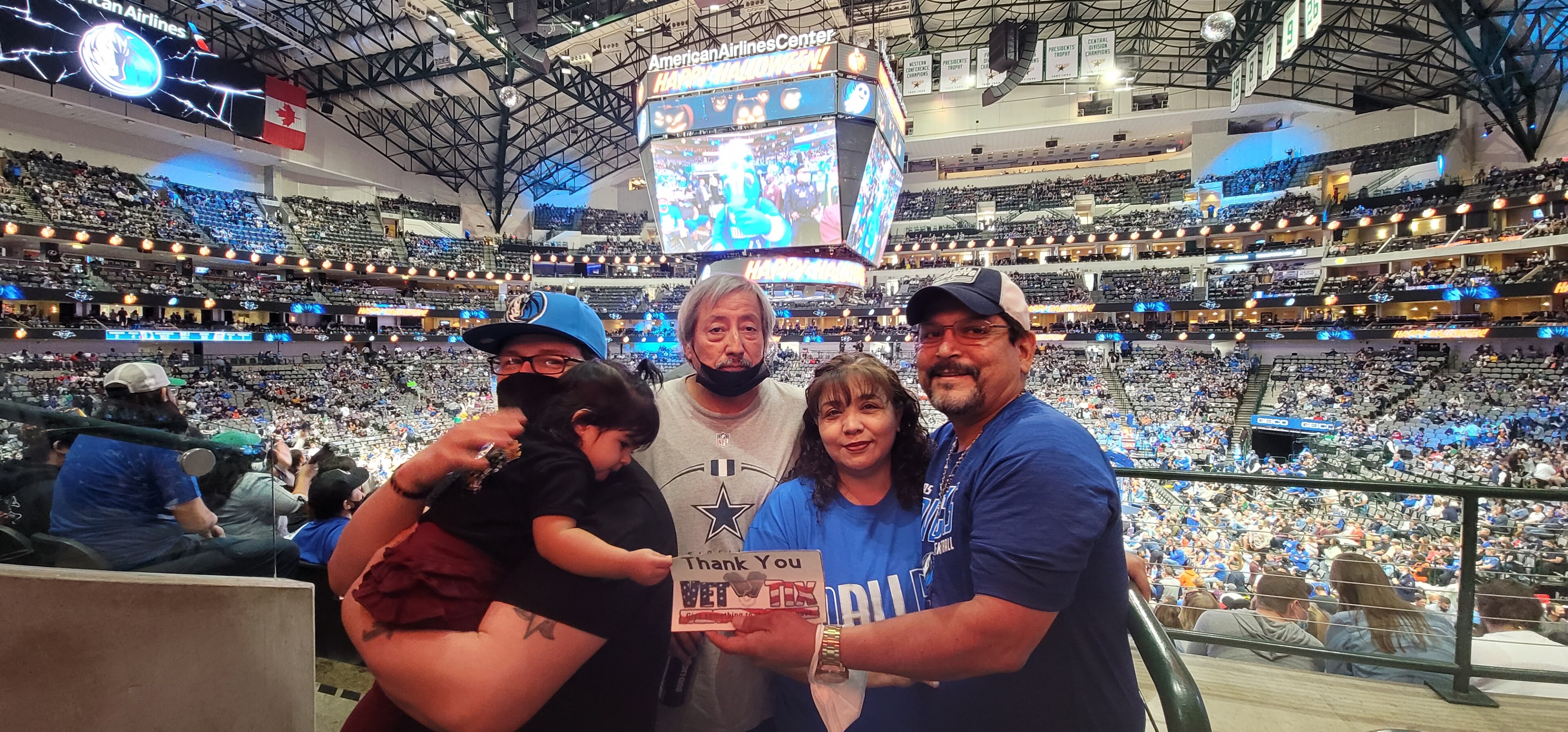 Dallas Mavericks vs. Sacramento Kings - NBA