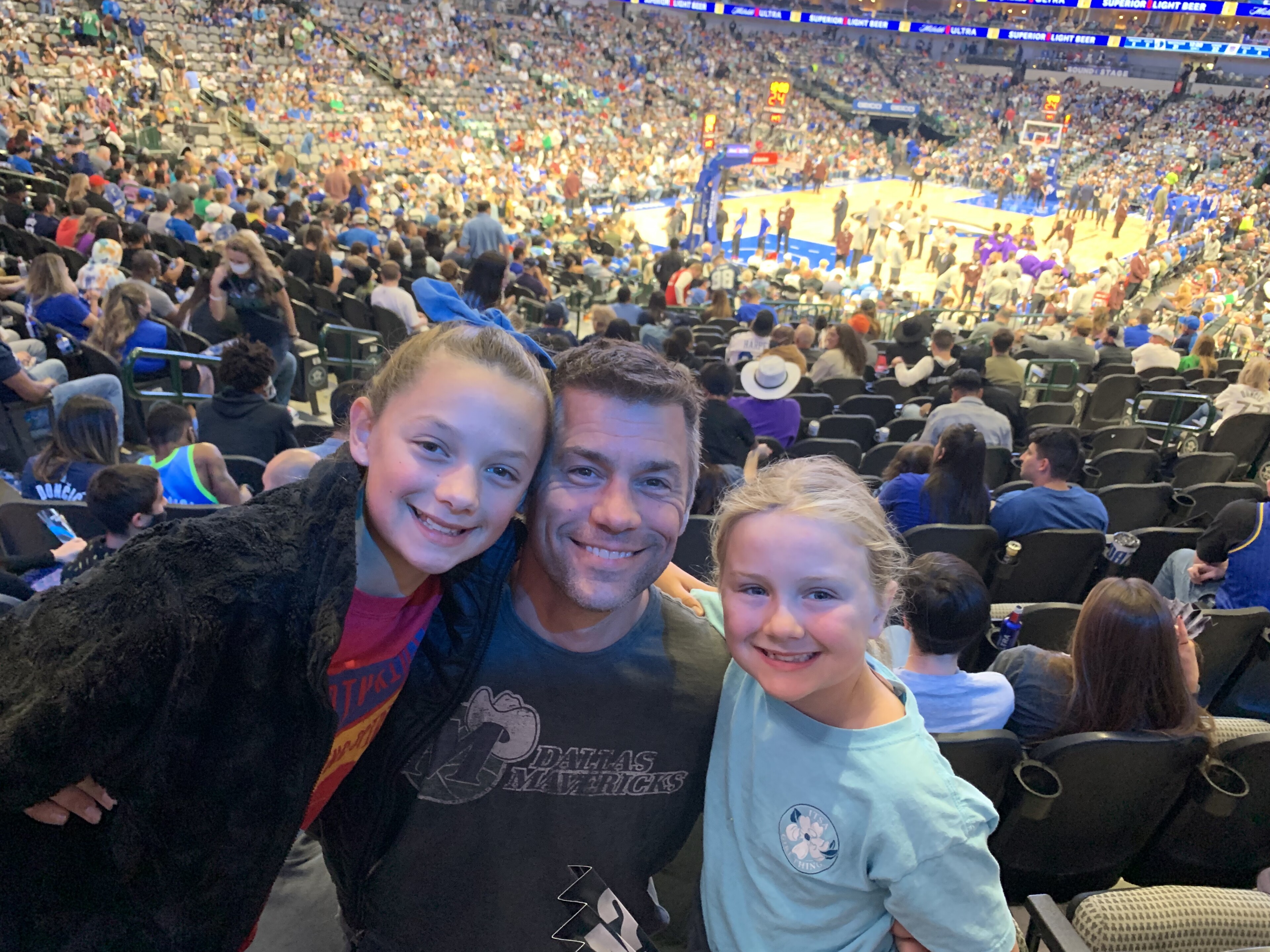 Dallas Mavericks vs. Sacramento Kings - NBA