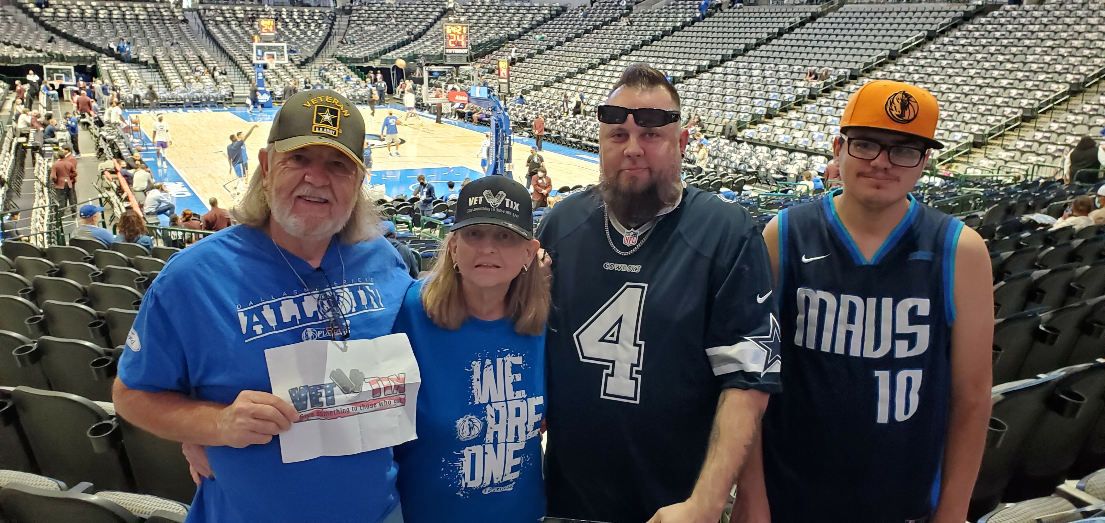 Dallas Mavericks vs. Sacramento Kings - NBA