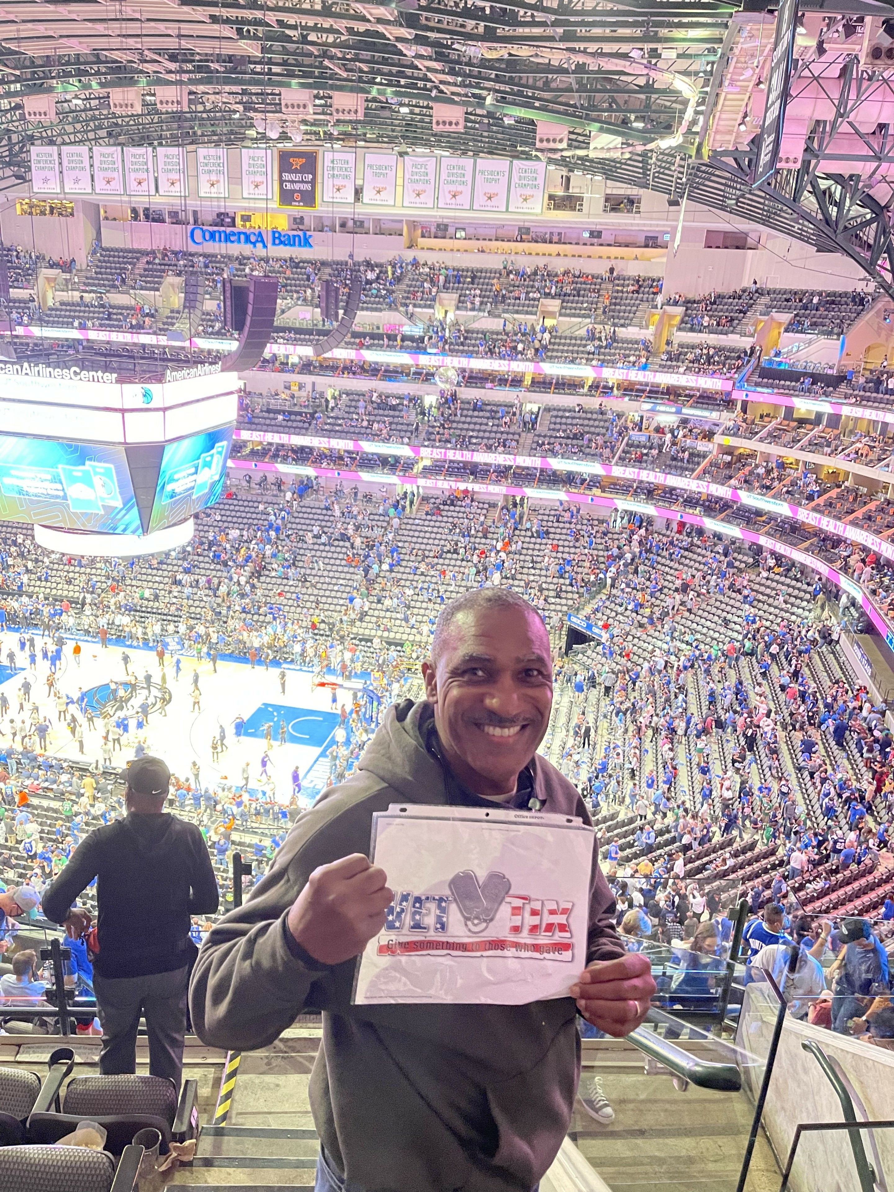 Dallas Mavericks vs. Sacramento Kings - NBA