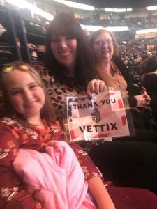 Jen attended Scott Hamilton and Friends on Nov 21st 2021 via VetTix 