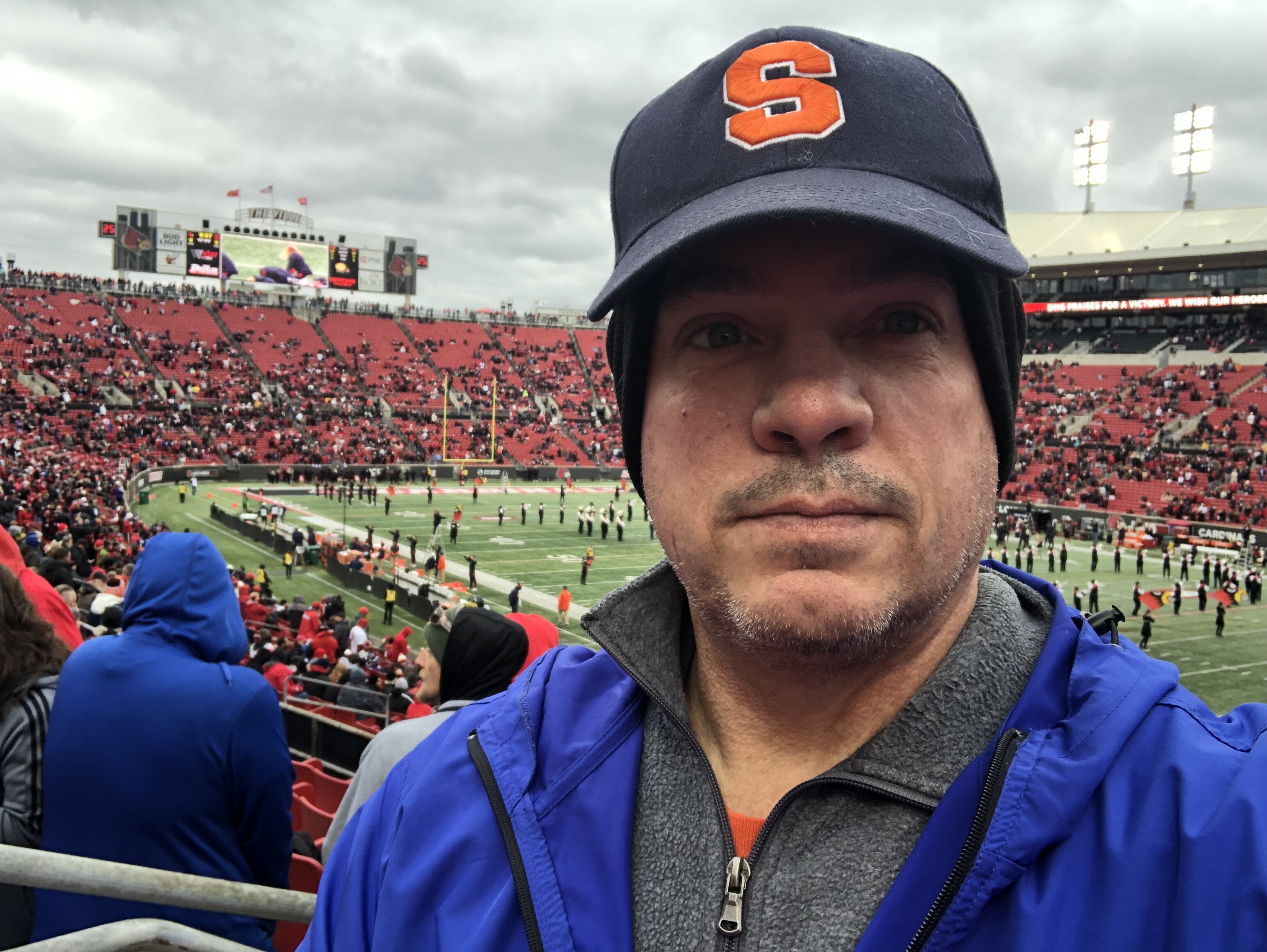 Lamar Jackson's Louisville jersey number retired at UofL-Syracuse game