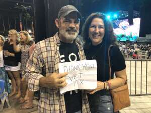 Dayne attended Jimmy Buffett and the Coral Reefer Band on Dec 9th 2021 via VetTix 