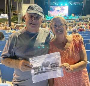 Paul attended Jimmy Buffett and the Coral Reefer Band on Dec 9th 2021 via VetTix 