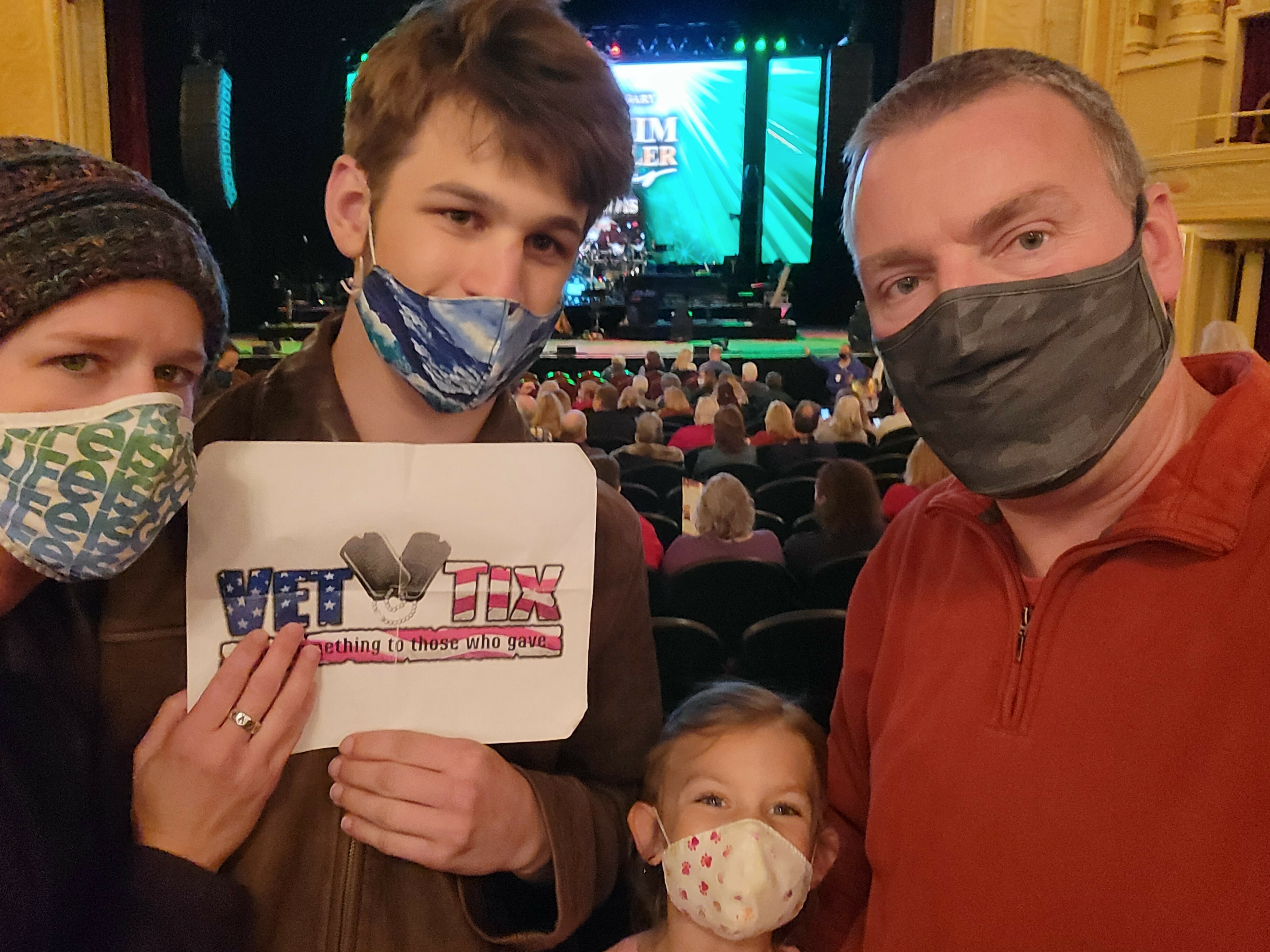 Mannheim Steamroller Christmas by Chip Davis