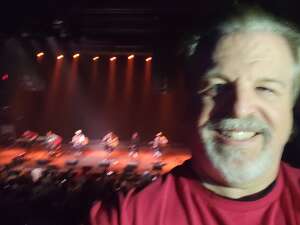 Wpoc's Acoustic Christmas Starring Chris Lane