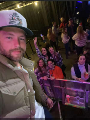 Wpoc's Acoustic Christmas Starring Chris Lane