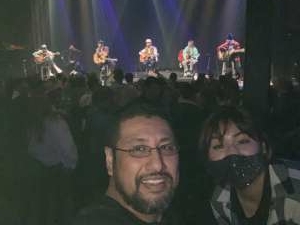 Wpoc's Acoustic Christmas Starring Chris Lane