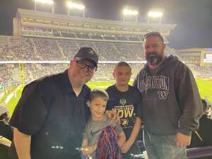 Kenneth attended 2021 Lockheed Martin Armed Forces Bowl: Army vs. Missouri on Dec 22nd 2021 via VetTix 