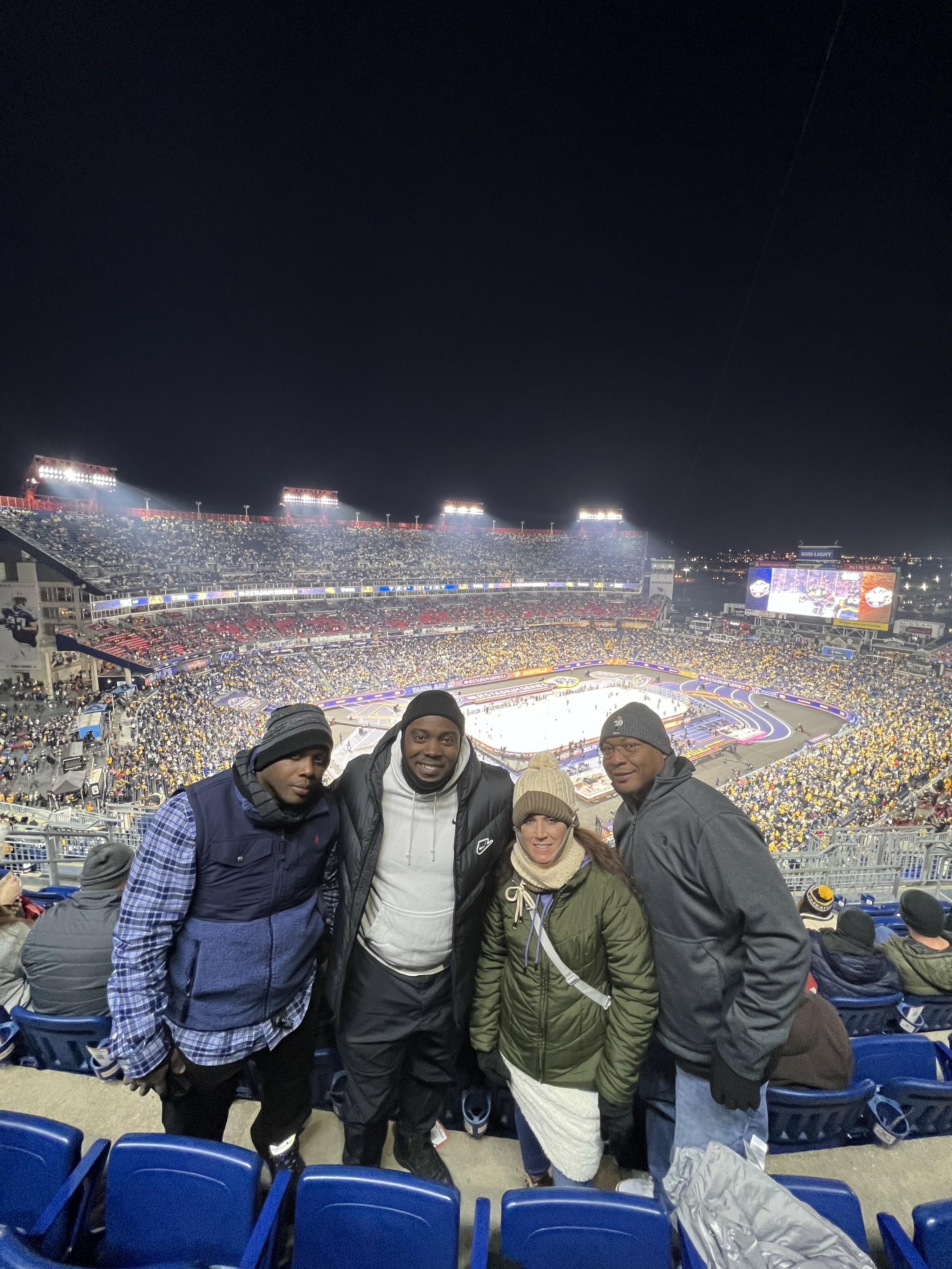 Nashville Predators vs Tampa Bay Lightning in NHL Stadium Series