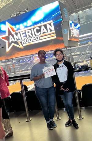 Jennifer attended The American Featuring Tim McGraw and Faith Hill on Mar 6th 2022 via VetTix 