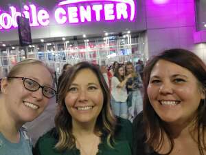 Kaci attended JOURNEY with Very Special Guest TOTO on Mar 16th 2022 via VetTix 