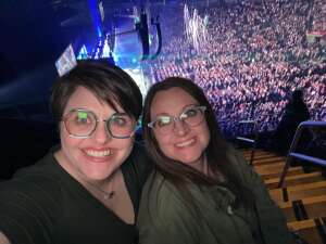 Kimberly attended JOURNEY with Very Special Guest TOTO on Mar 16th 2022 via VetTix 