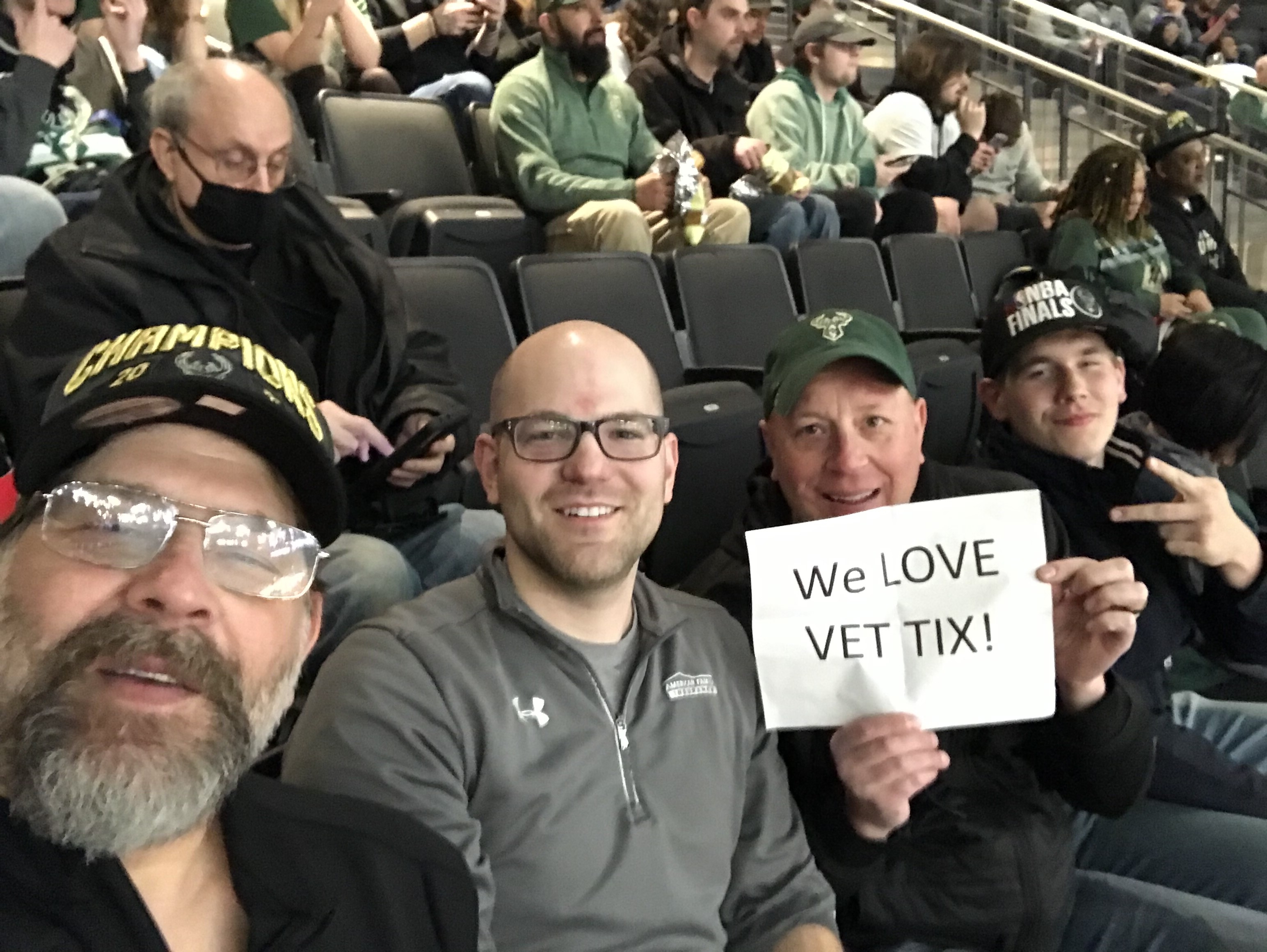 Milwaukee Bucks vs. Atlanta Hawks - NBA vs Atlanta Hawks