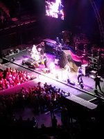 Brad Paisley - Crushin' It World Tour With Special Guests Eric Paslay and Cam
