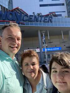 Hillsong United + Chris Tomlin