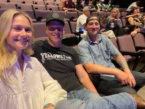 Dustin attended Tracy Lawrence on Apr 8th 2022 via VetTix 