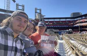 Robin attended Kenny Chesney: Here and Now Tour 2022 on May 7th 2022 via VetTix 