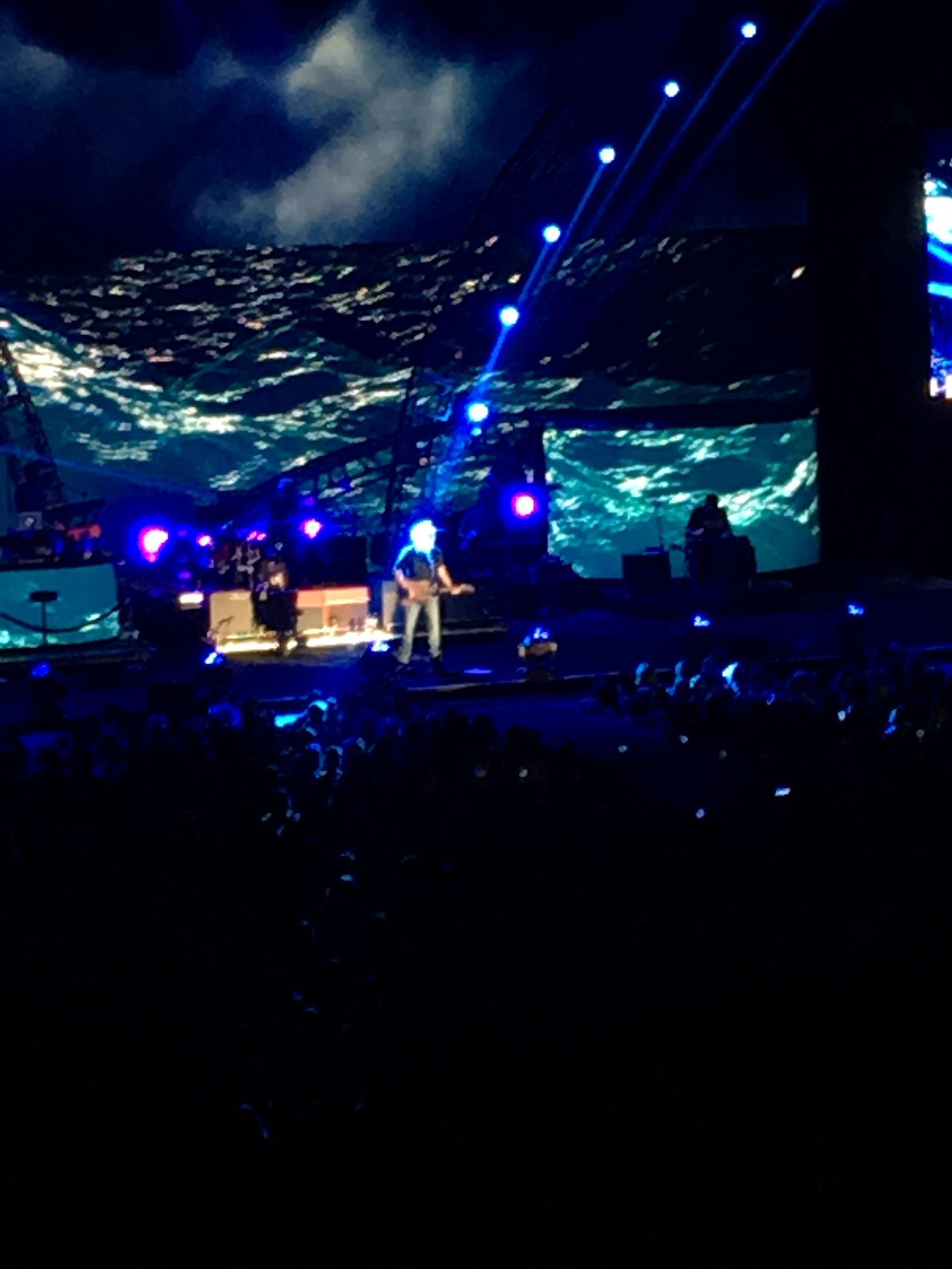 Brad Paisley - Crushin It Tour With Special Guest Eric Paslay