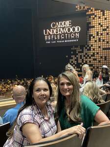 Carrie Underwood: REFLECTION