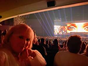 Carrie Underwood: REFLECTION