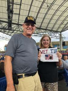 Lesley attended Chicago and Brian Wilson With Al Jardine and Blondie Chaplin on Jun 28th 2022 via VetTix 