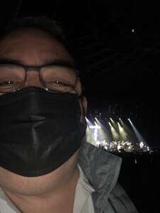 Chicago and Brian Wilson With Al Jardine and Blondie Chaplin