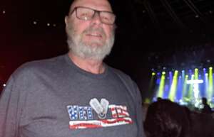 Chicago and Brian Wilson With Al Jardine and Blondie Chaplin