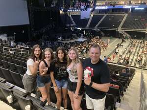 Machine Gun Kelly - Mainstream Sellout Tour