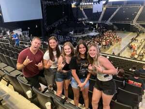 Machine Gun Kelly - Mainstream Sellout Tour