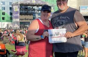 Chris Young & Tenille Arts