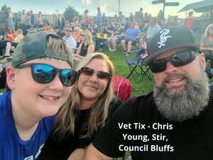 Chris Young & Tenille Arts